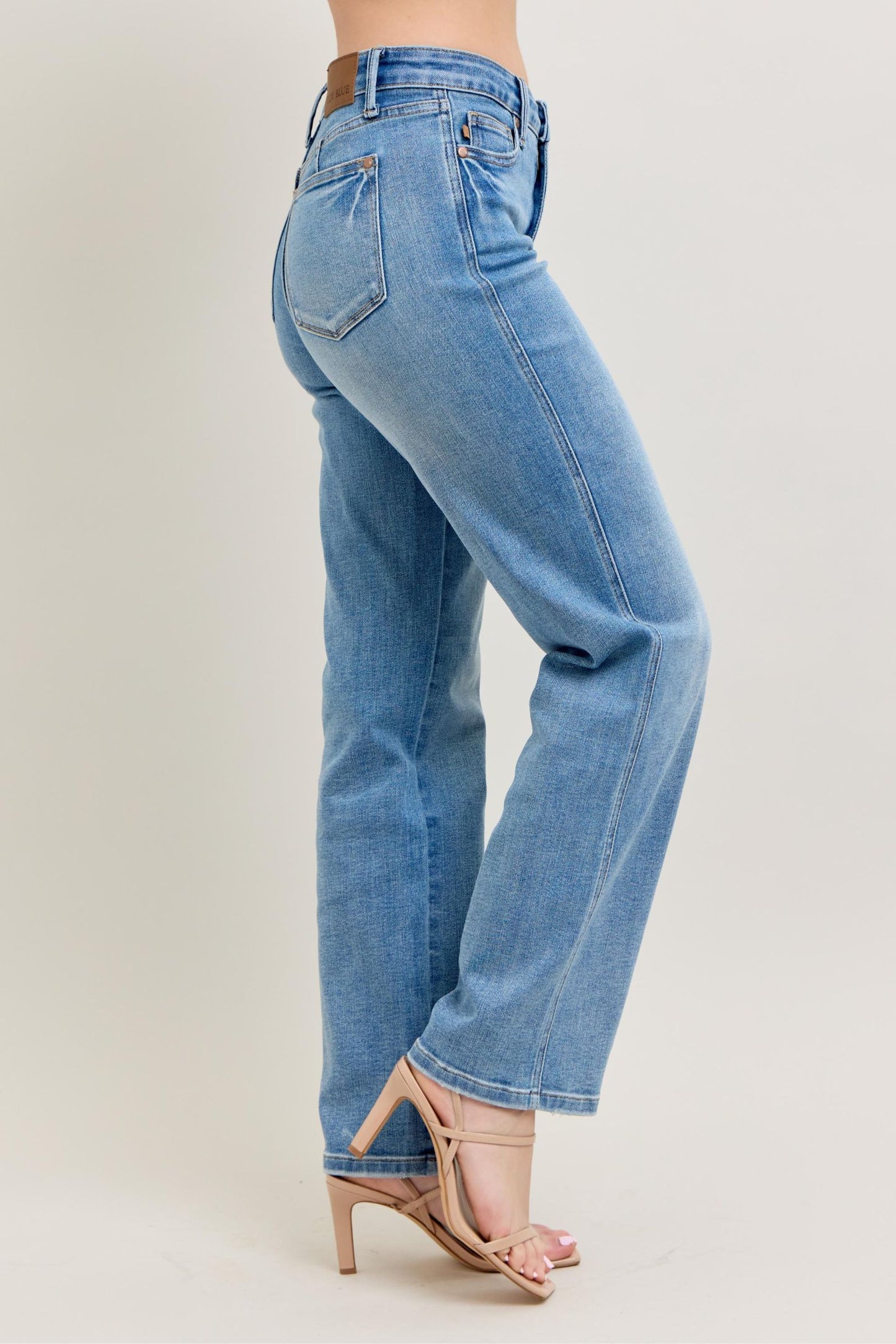 Judy Blue Mid Rise Tummy Control Straight Jeans
