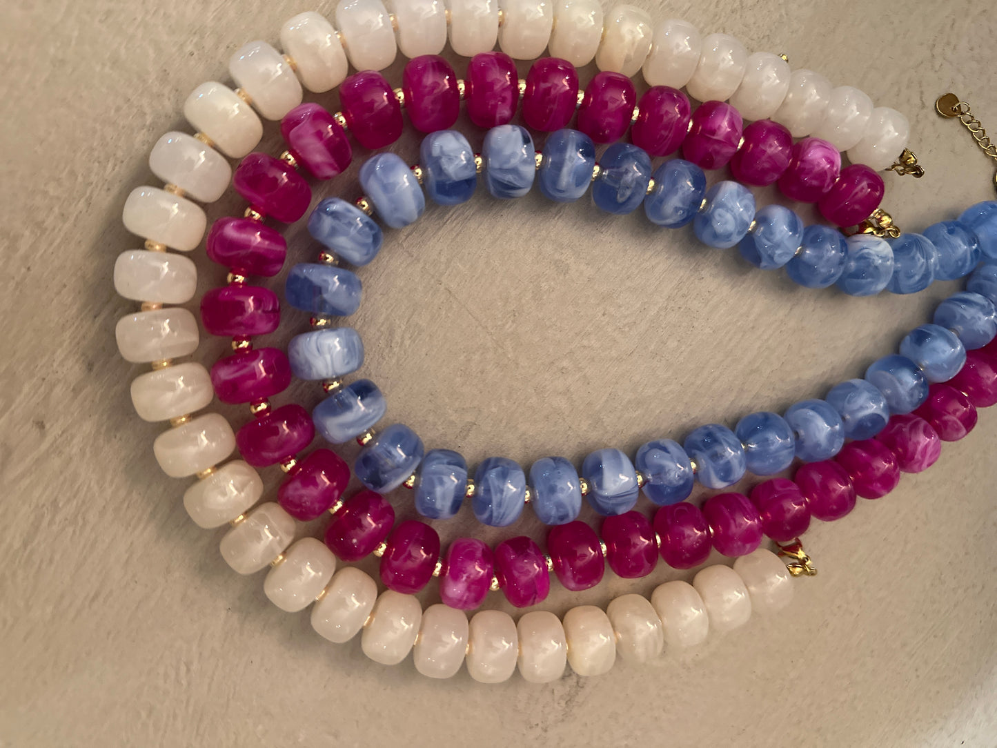 Chunky acrylic beaded necklace (3 color options)