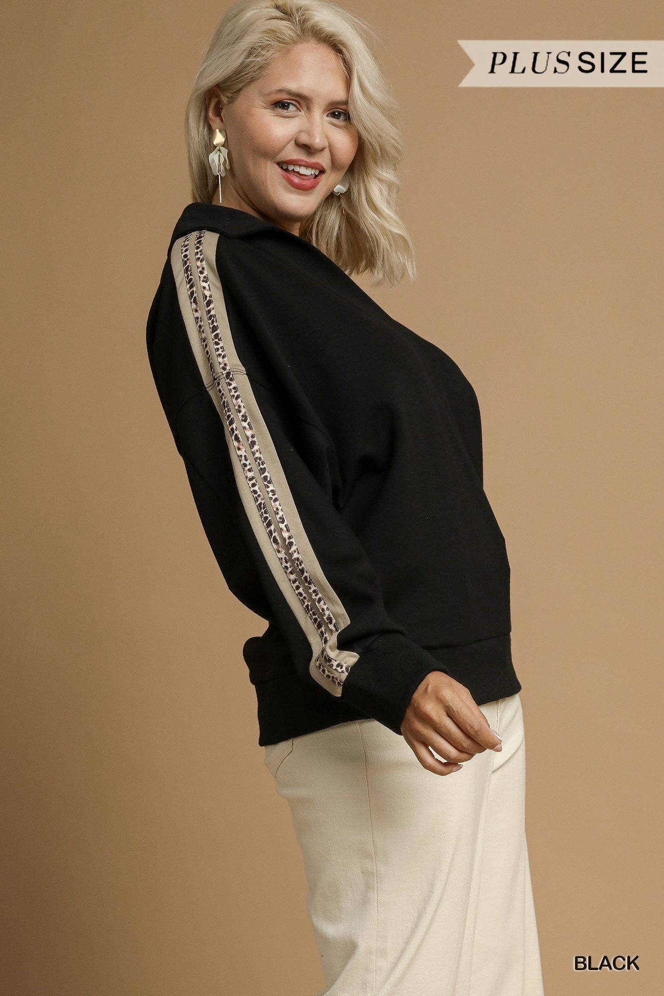 Black pullover sweatshirt with Leopard accent sleeves - Plus