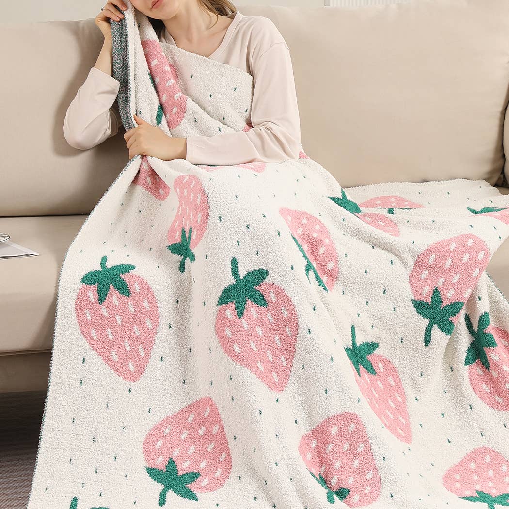 Strawberry Pattern Sherpa Throw Blanket
