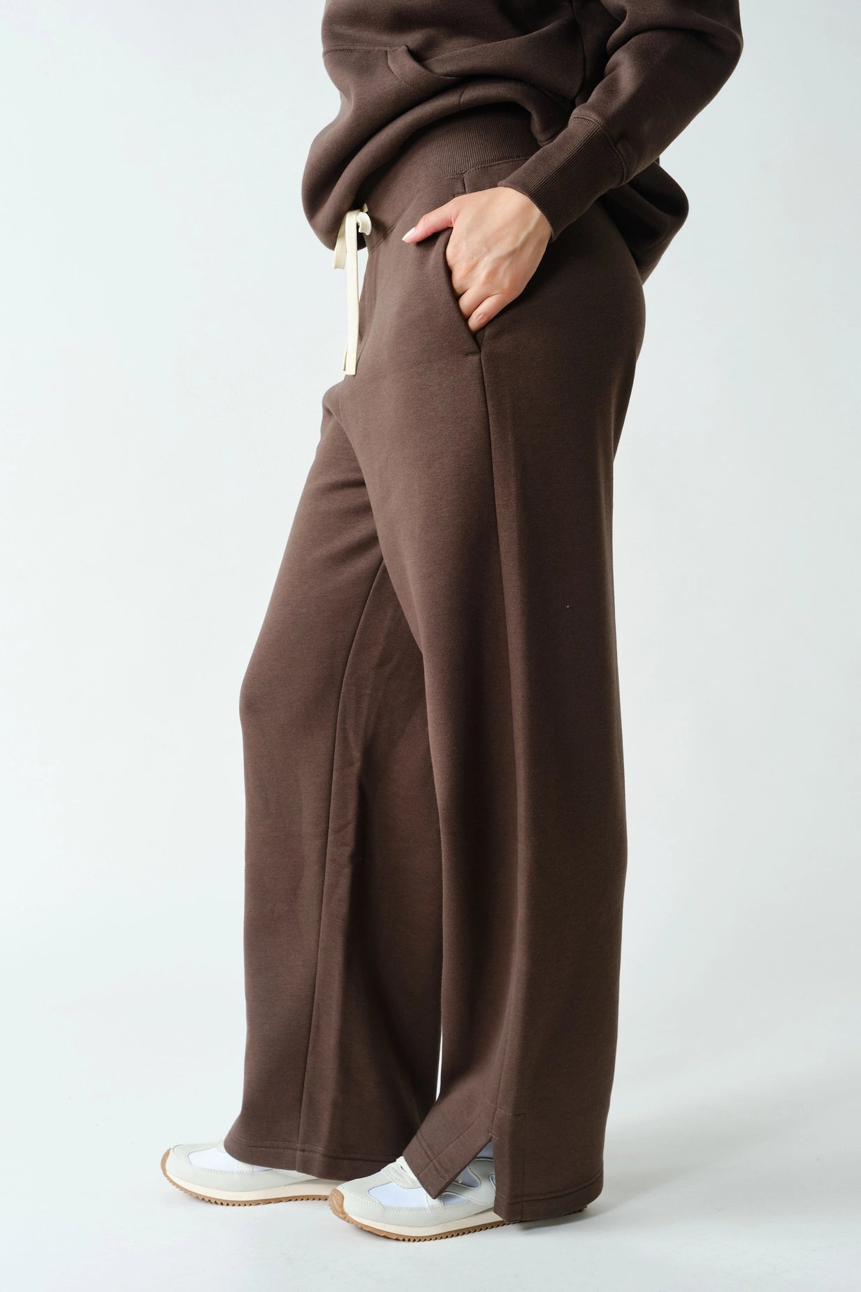 Chocolate Cloudwalk Wide Leg Fleece Pants