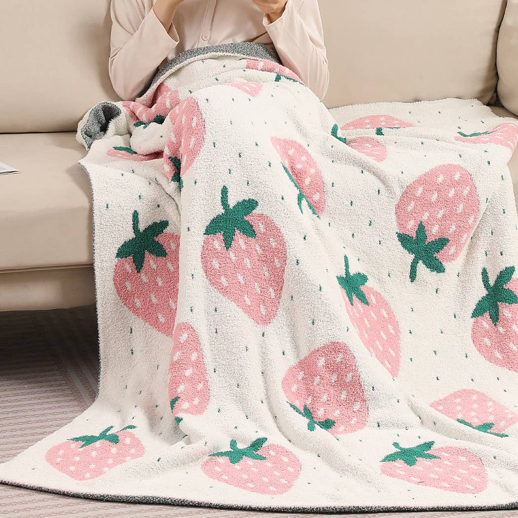 Strawberry Pattern Sherpa Throw Blanket