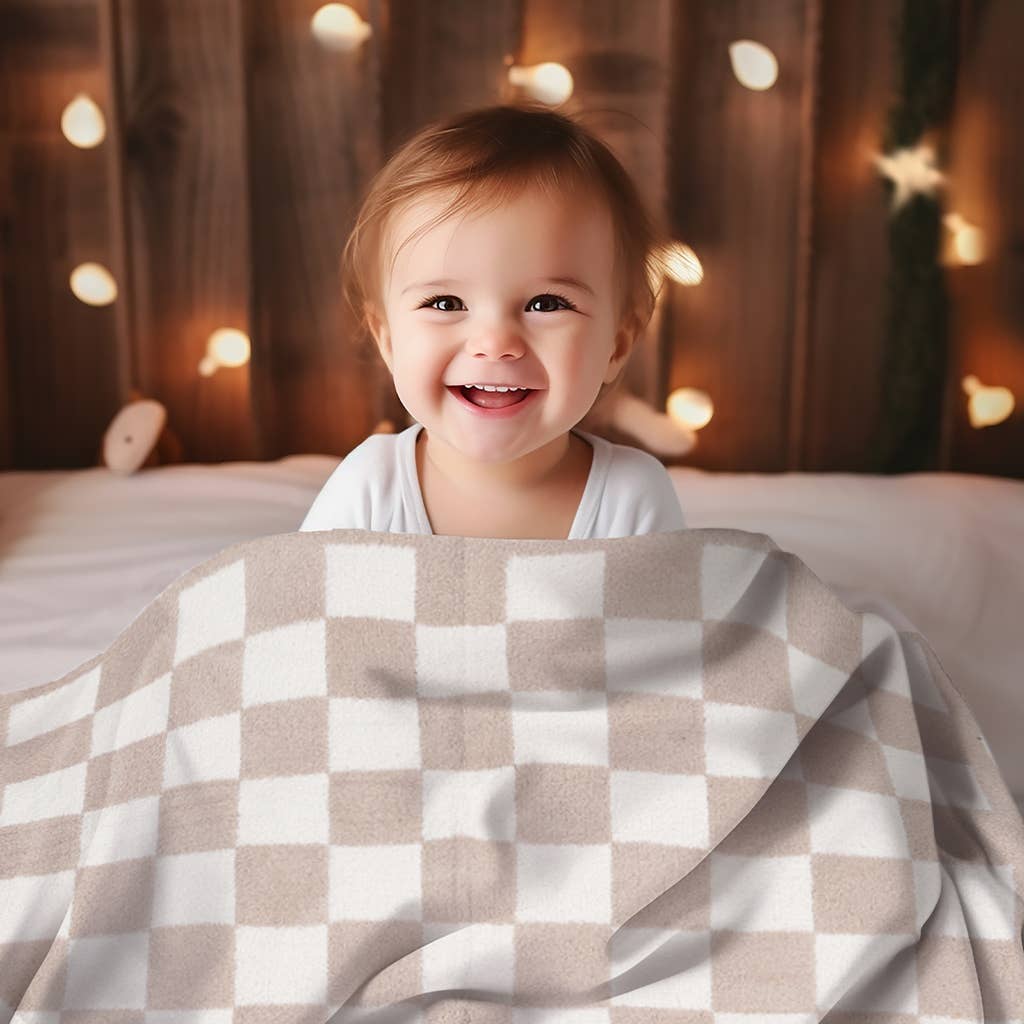 Kids Checkered Pattern Soft Throw Blanket: Beige