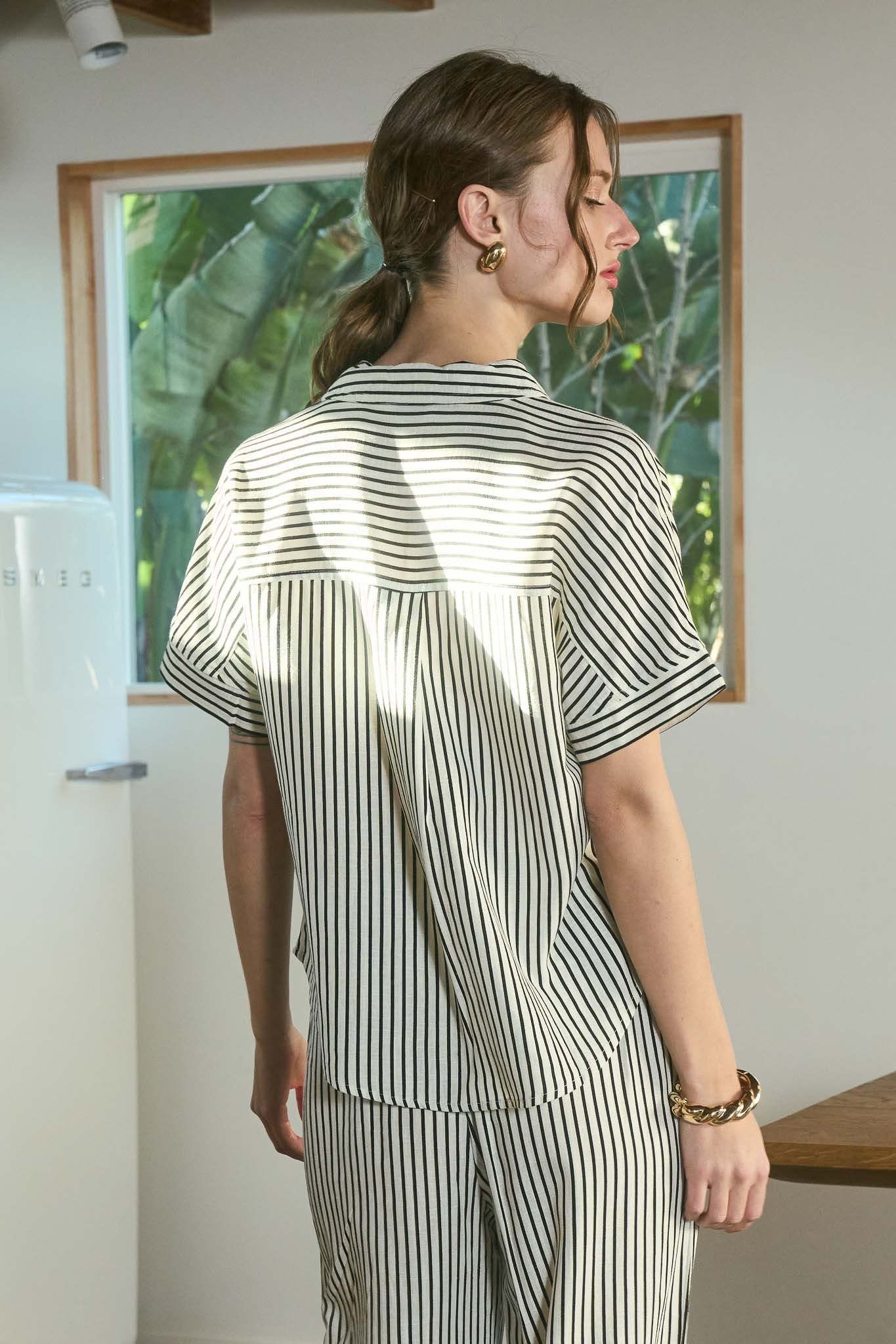Black Stripe Collar Button Down Short Sleeve Linen Shirt