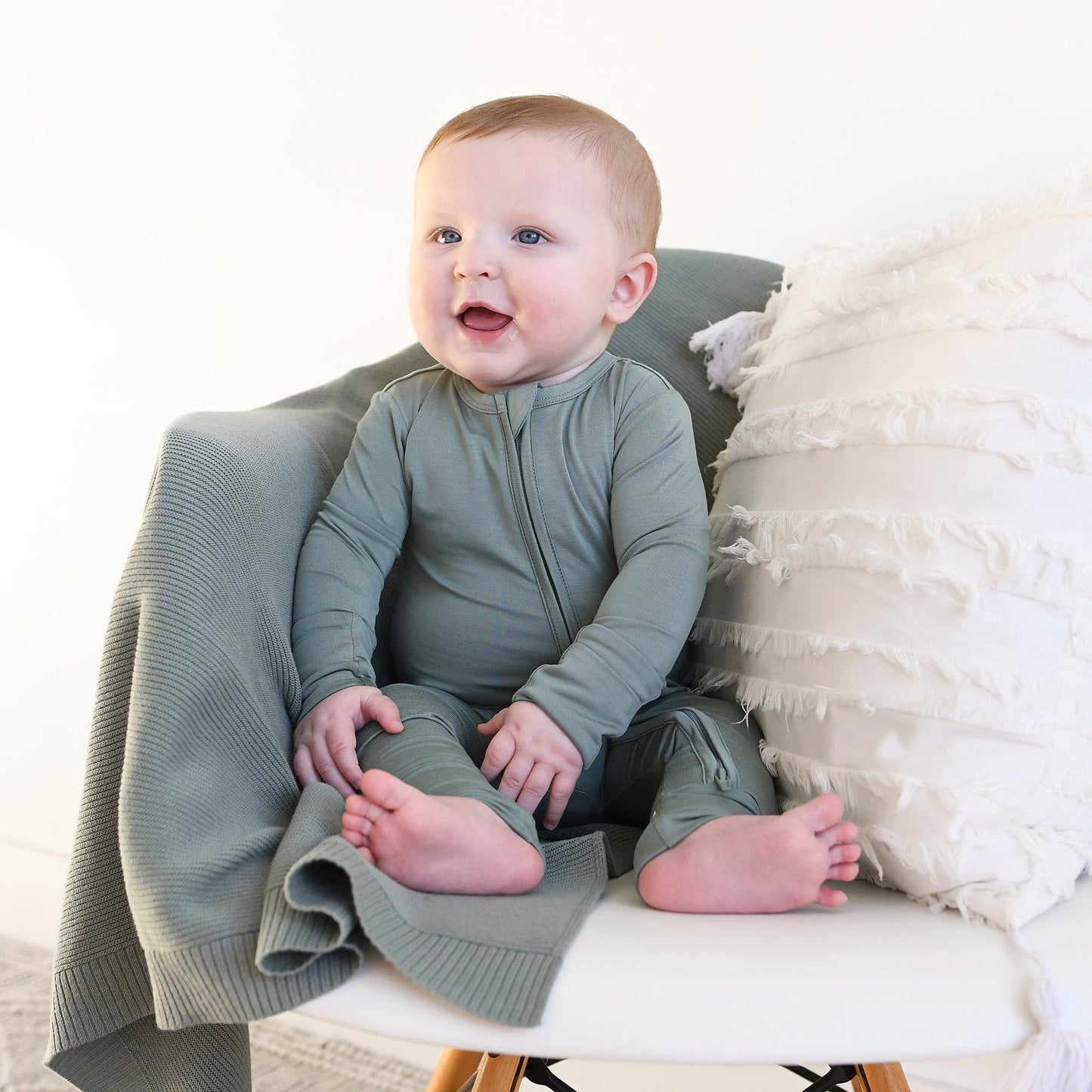 Eucalyptus ZIP Bamboo Keepsake Two Way Zipper Baby Outfit