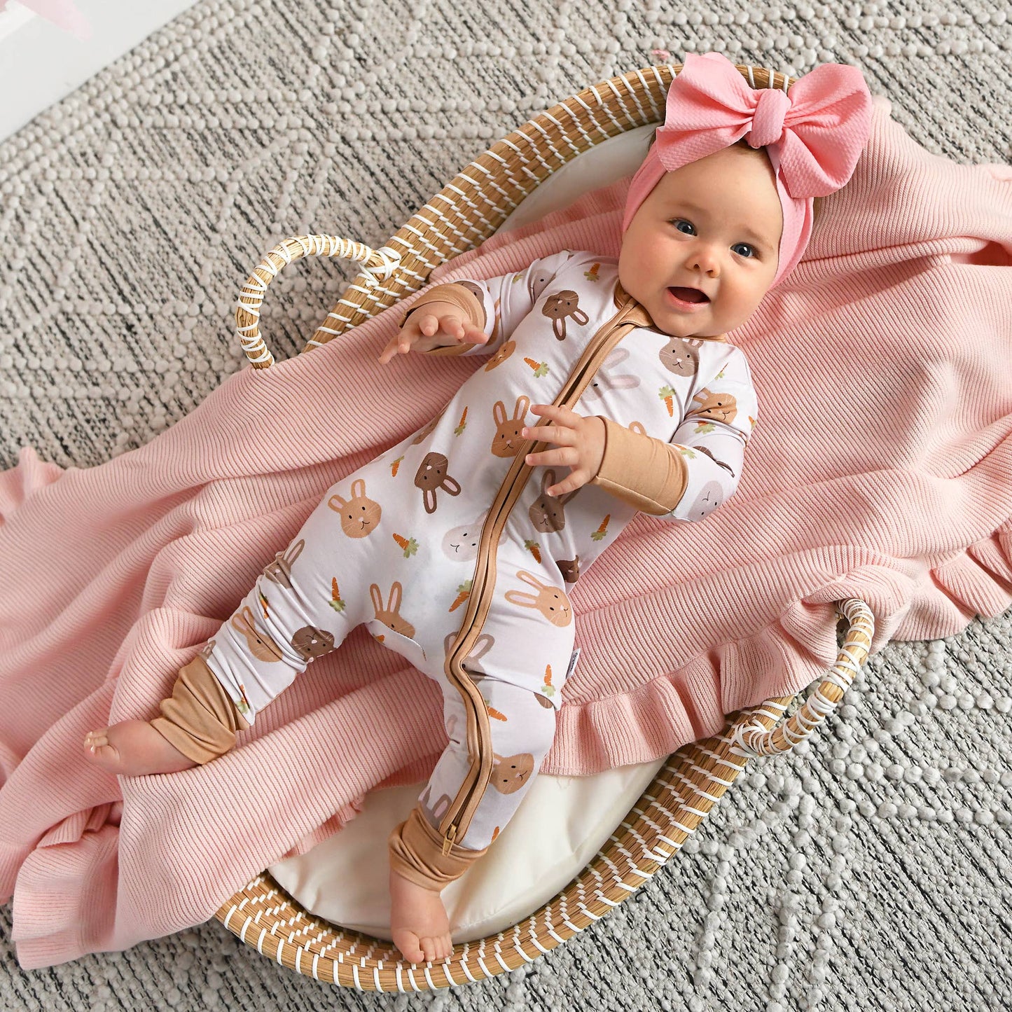 Noah ZIP Easter Bunny Bamboo 1-Piece 2way Zipper Baby Outfit