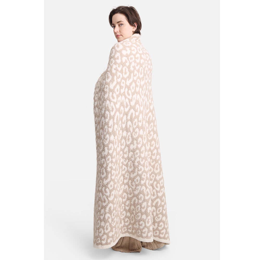 Leopard Patterned Reversible Throw Blanket