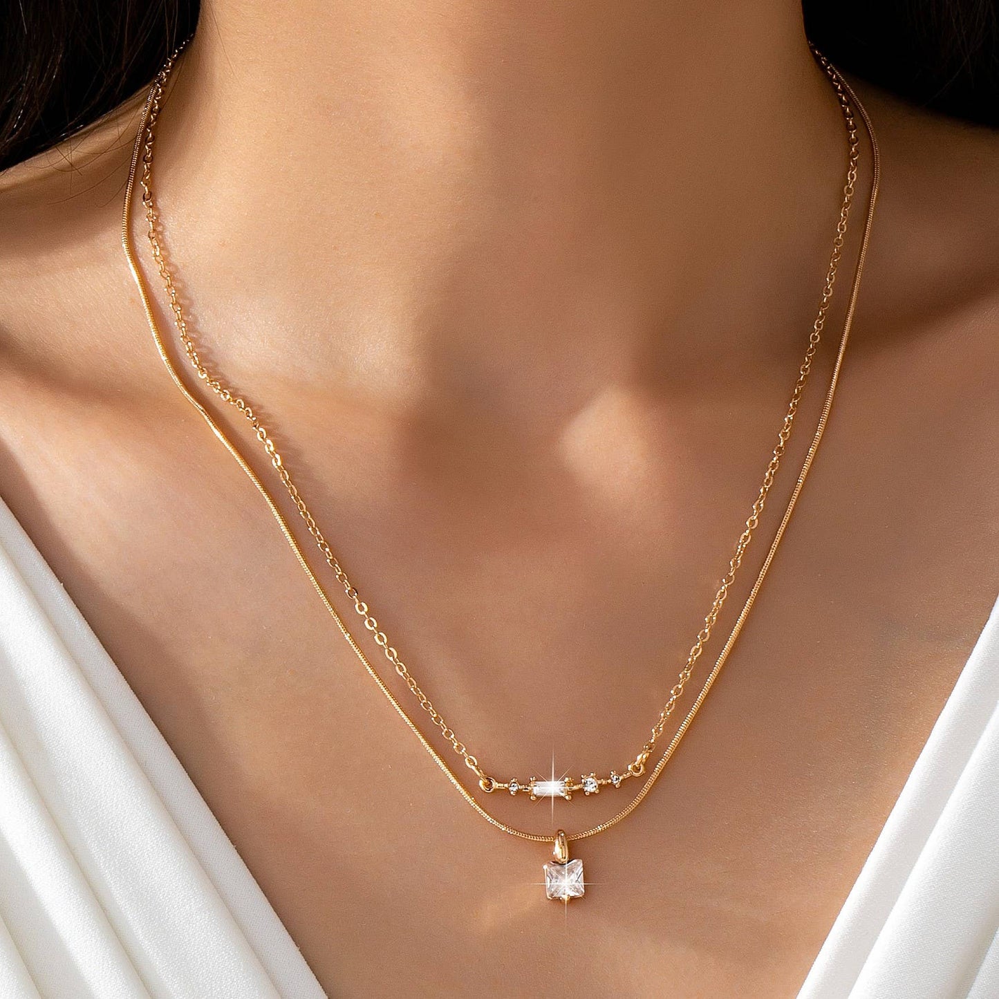 Layer Crystal Bar & Solitaire Square Necklace