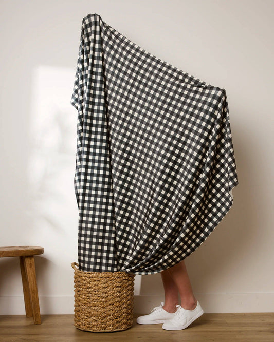 GEOMETRY Boohoo Charcoal Butter Blanket