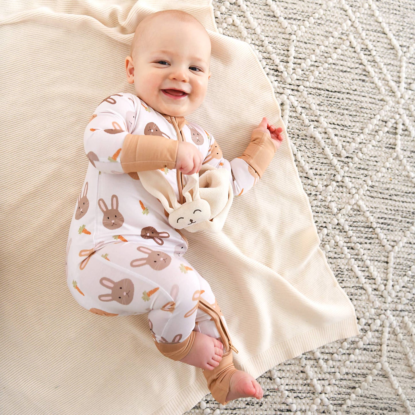 Noah ZIP Easter Bunny Bamboo 1-Piece 2way Zipper Baby Outfit