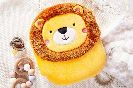 Squish and Snugg: Lion (Plush Book)