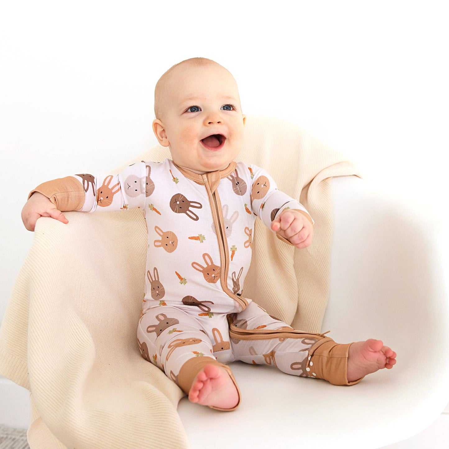 Noah ZIP Easter Bunny Bamboo 1-Piece 2way Zipper Baby Outfit