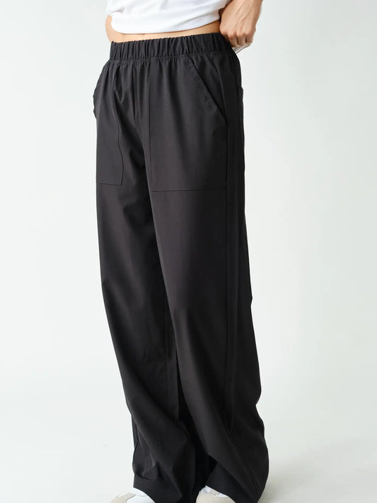 Black Breezy Flow Active Pants