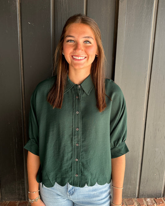 Hunter Green 3/4 sleeve scallop hem top