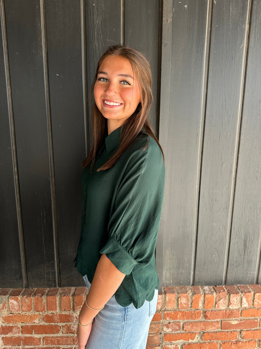 Hunter Green 3/4 sleeve scallop hem top