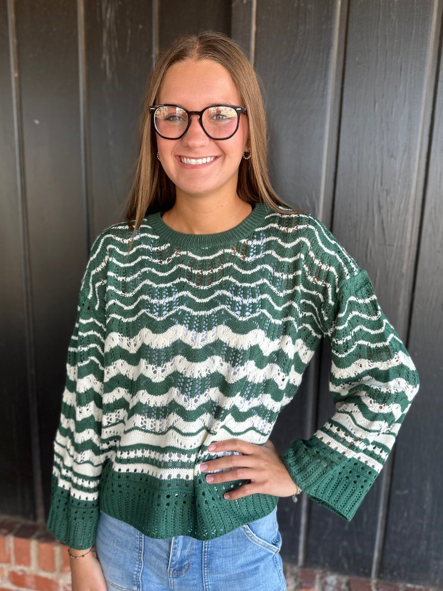 Green pattern knit pullover sweater