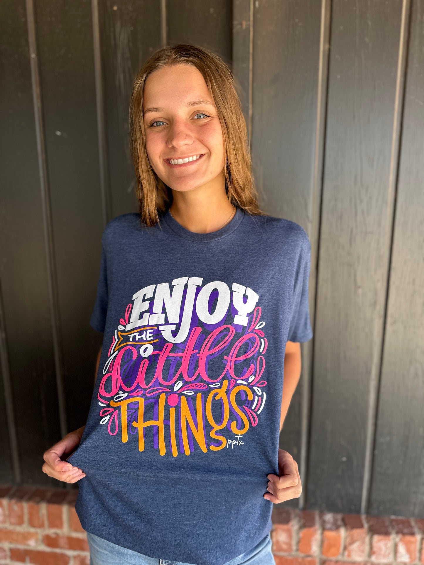Enjoy the little things graphic tee