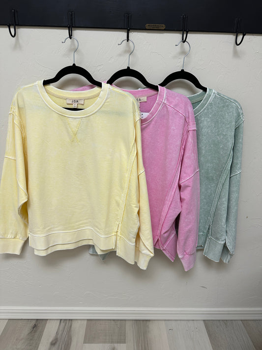 Butter yellow crewneck