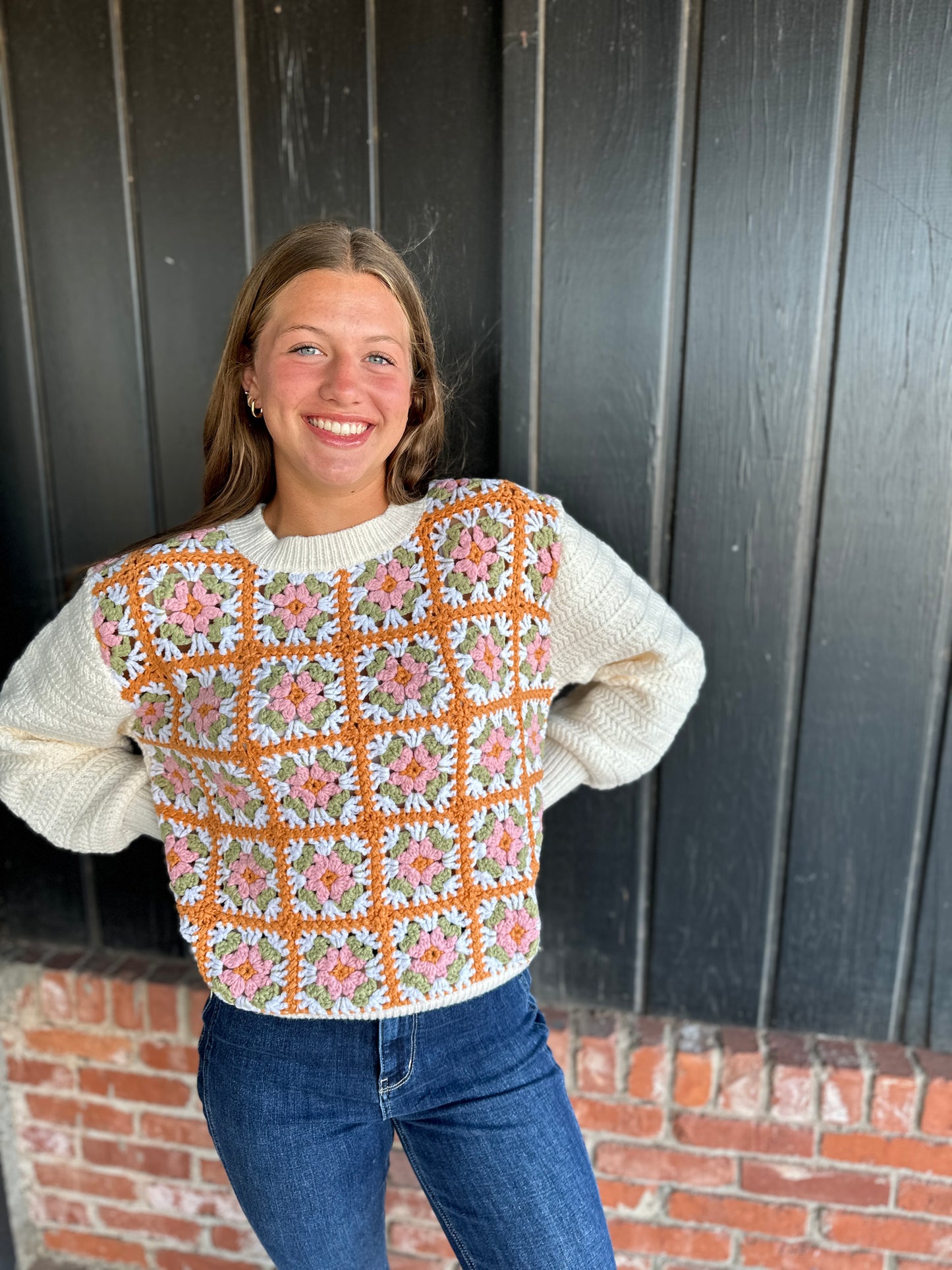 The Alyson Front flower square sweater