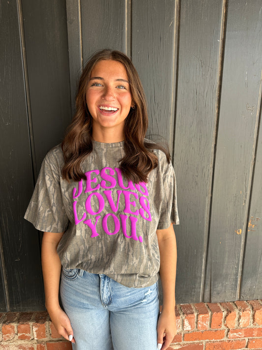 JESUS LOVES YOU camo tee