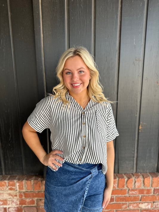Black Stripe Collar Button Down Short Sleeve Linen Shirt