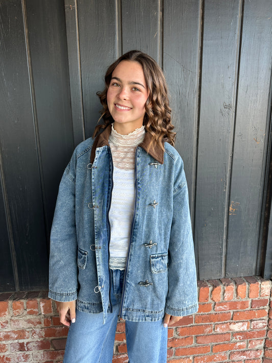 Contrast Collar Latch Hook Washed Denim Jacket