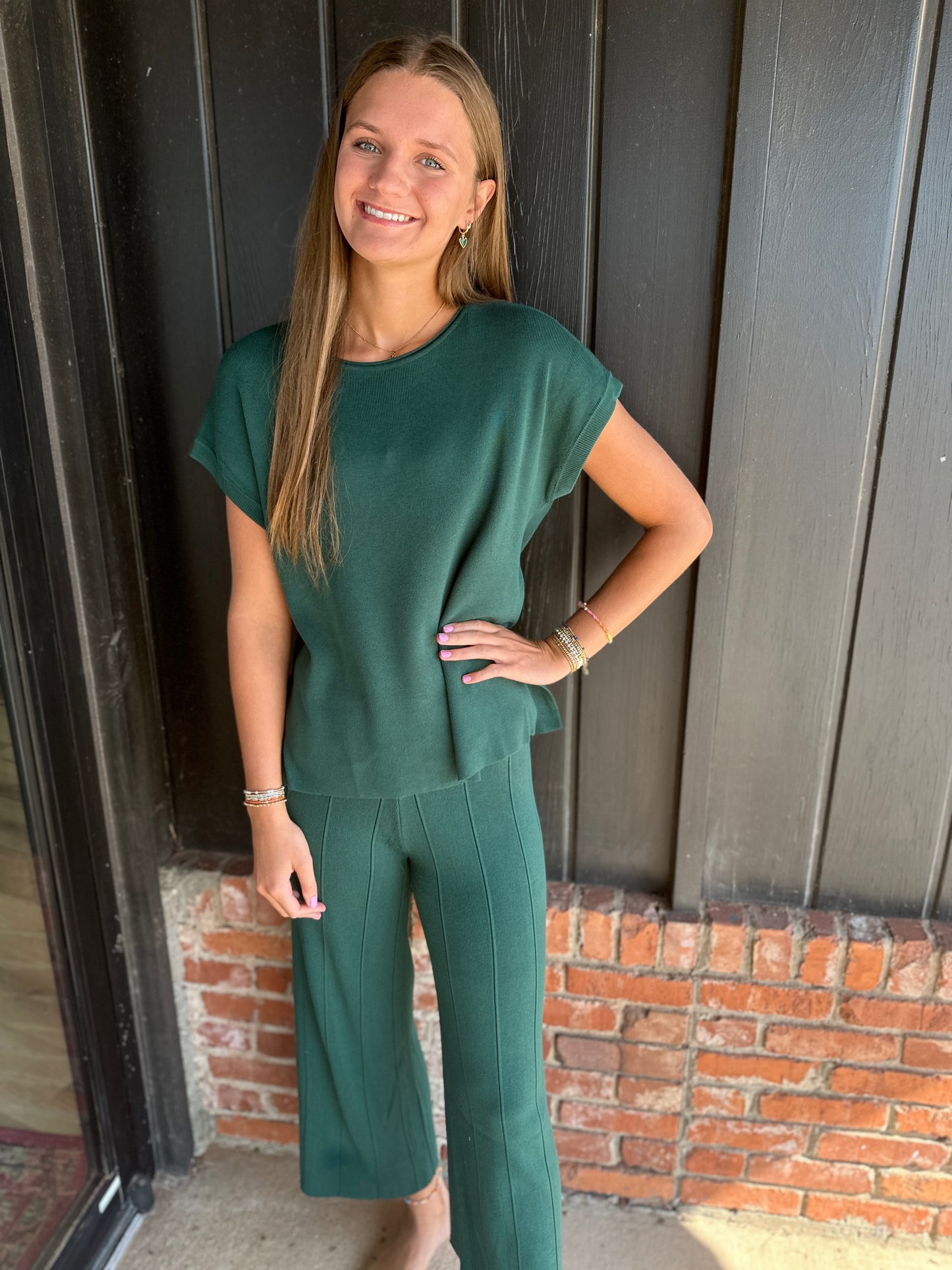 Hunter Green solid ribbed round neck top