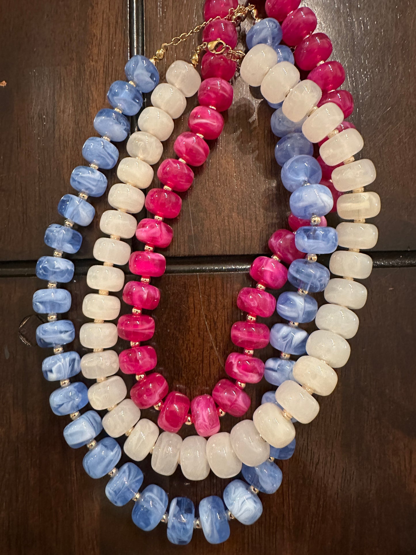 Chunky acrylic beaded necklace (3 color options)
