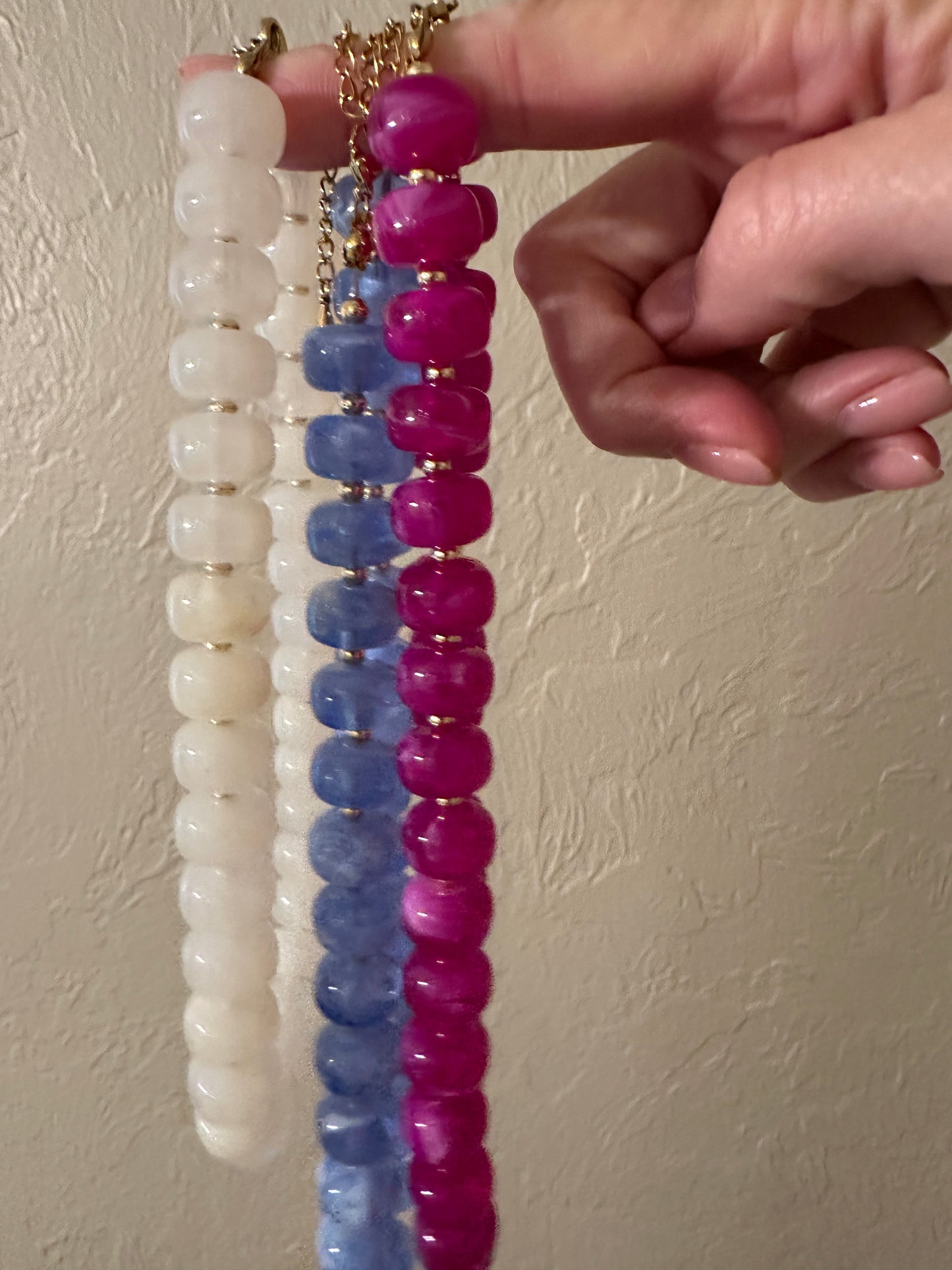 Chunky acrylic beaded necklace (3 color options)