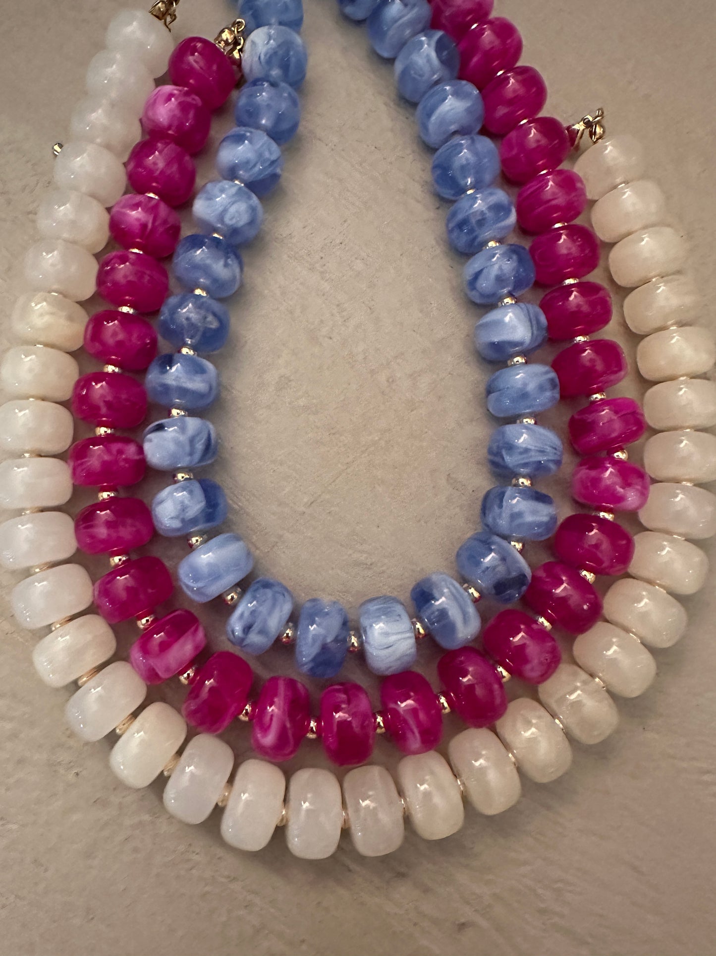 Chunky acrylic beaded necklace (3 color options)
