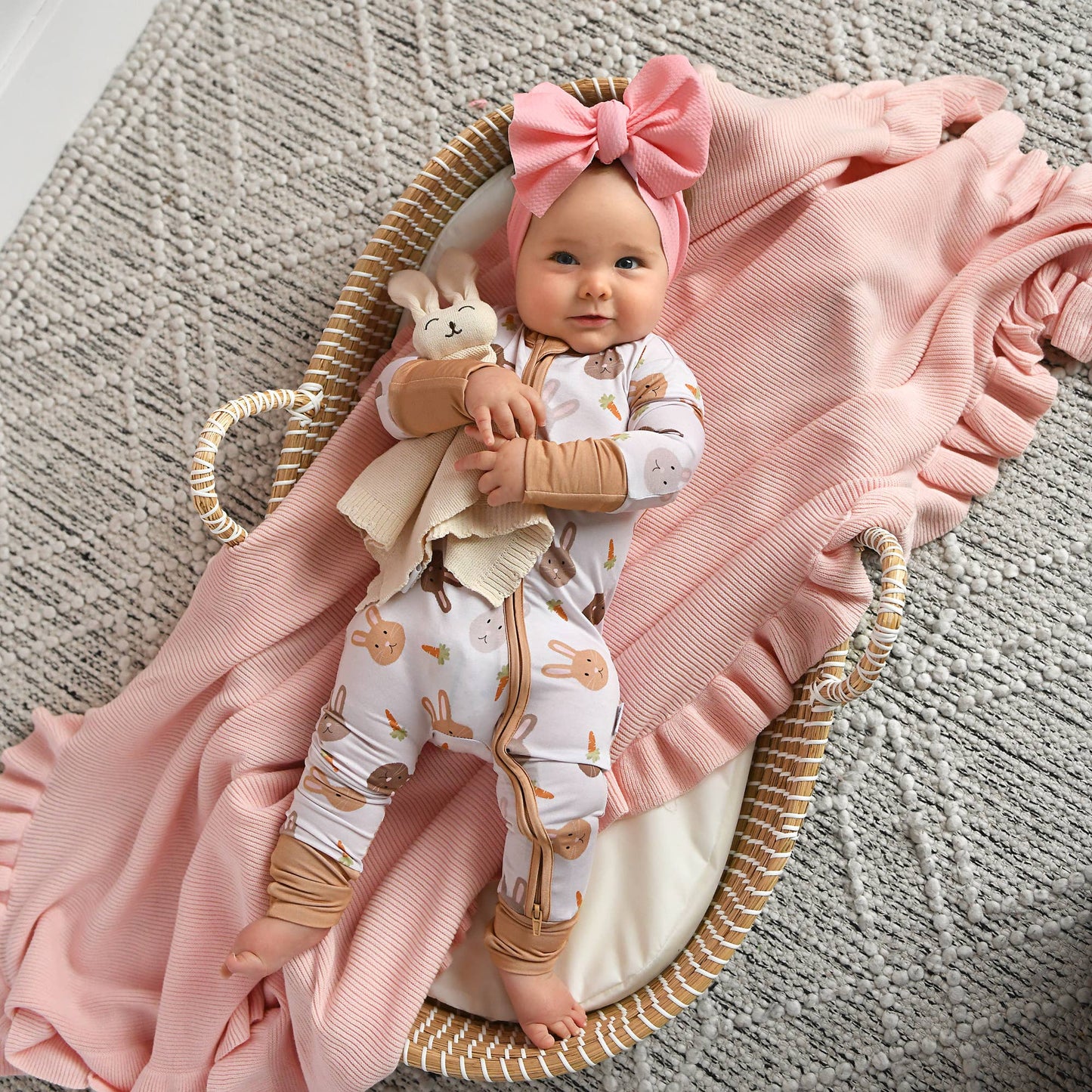 Noah ZIP Easter Bunny Bamboo 1-Piece 2way Zipper Baby Outfit