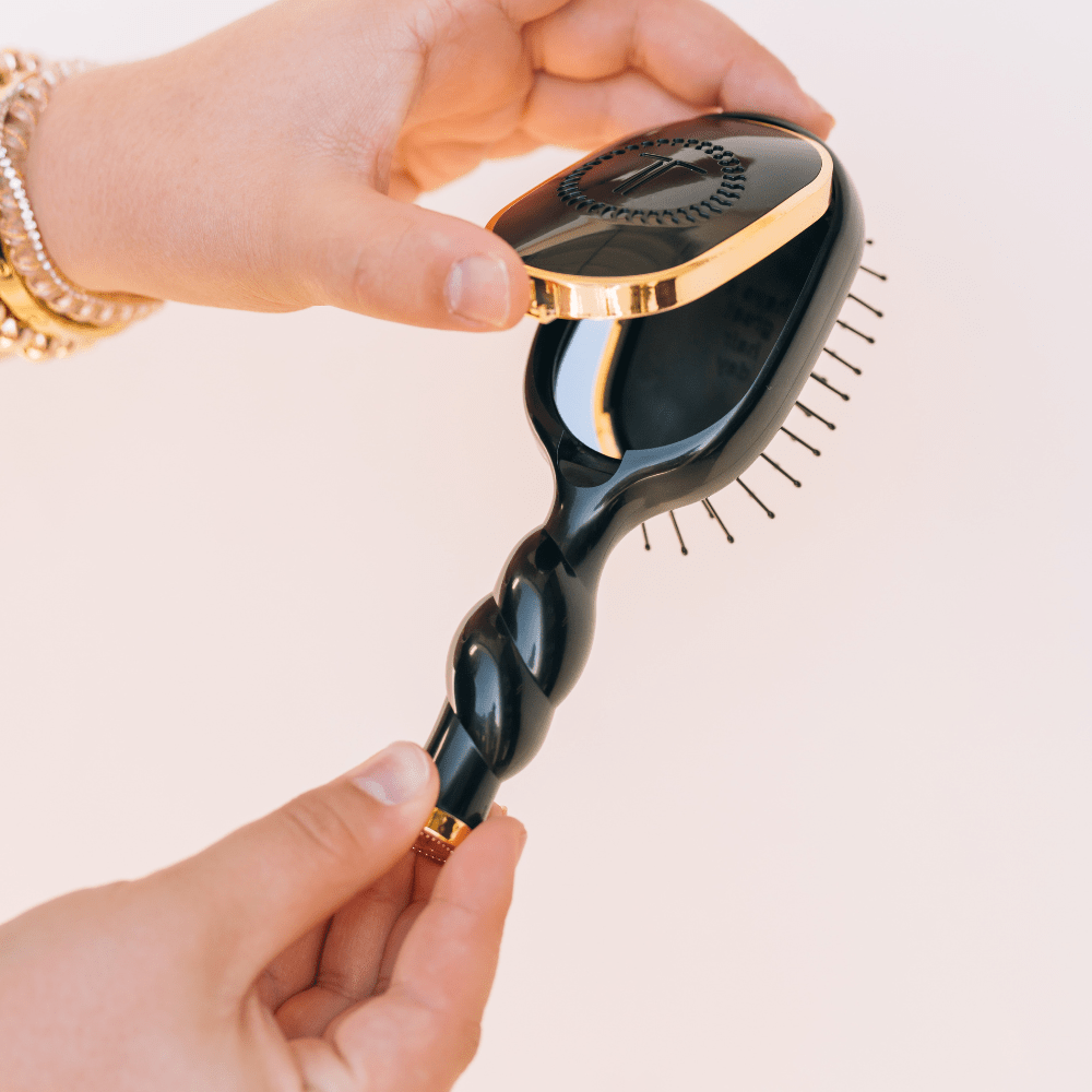Teletie Mini Detangler Brush | Jet Black | Medium