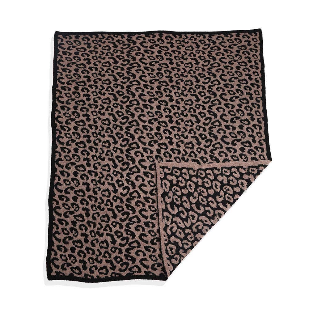 Leopard Patterned Reversible Throw Blanket