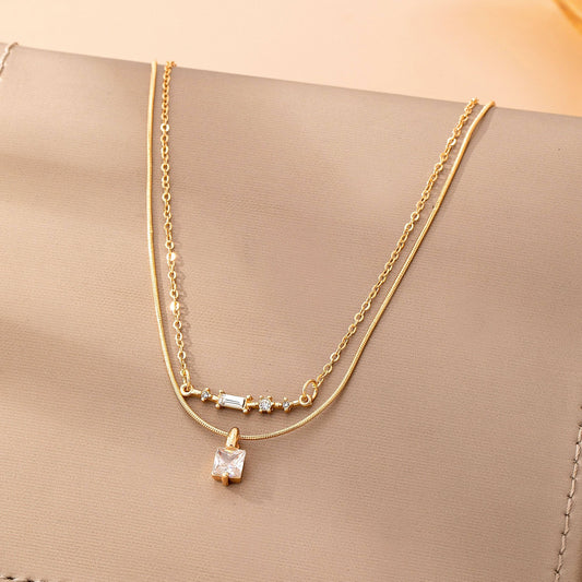 Layer Crystal Bar & Solitaire Square Necklace