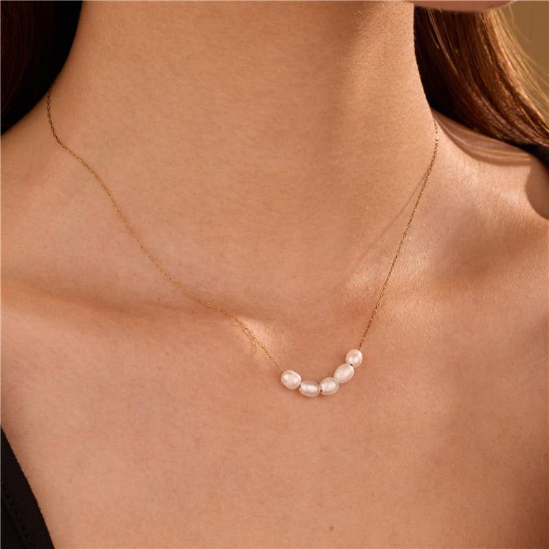 STAINLESS STEEL PEARL NECKLACE