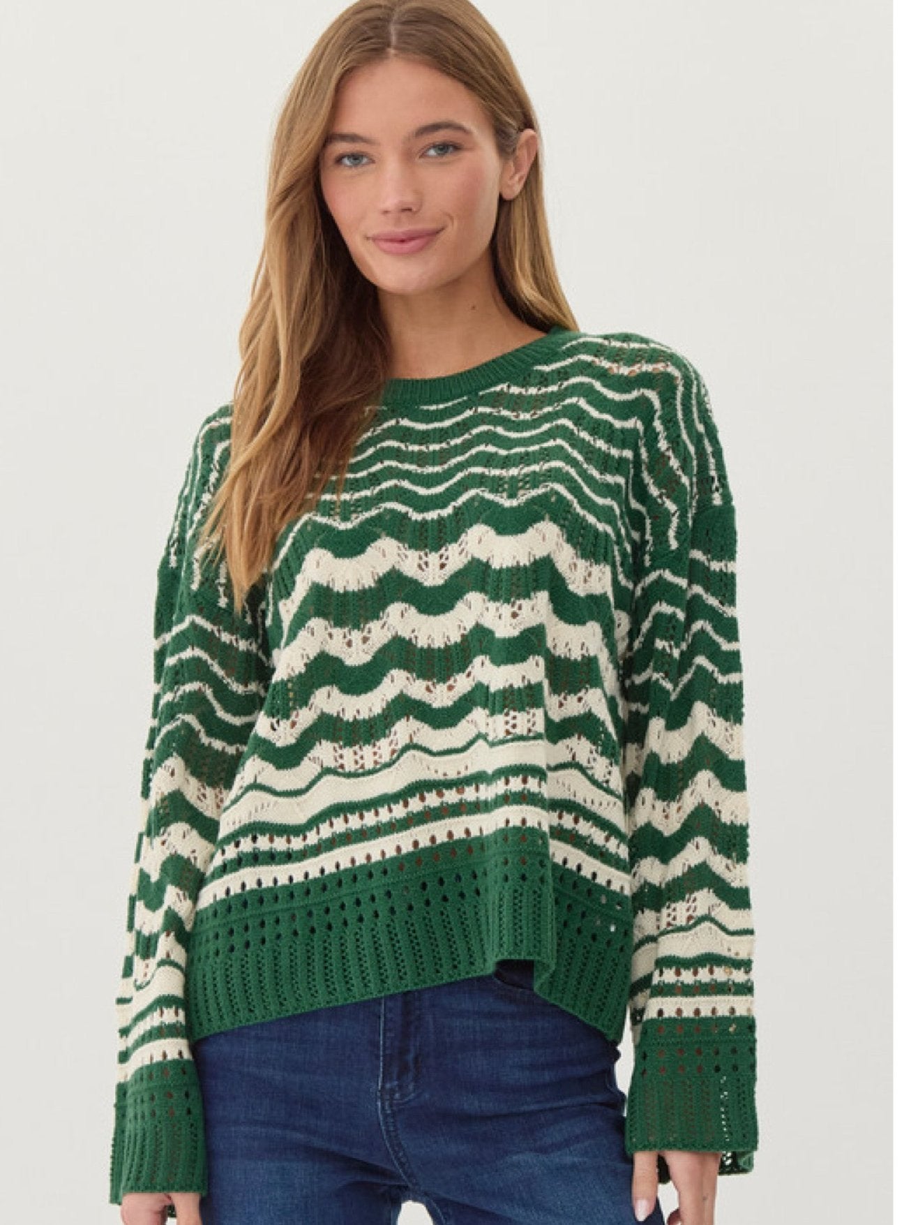 Green pattern knit pullover sweater