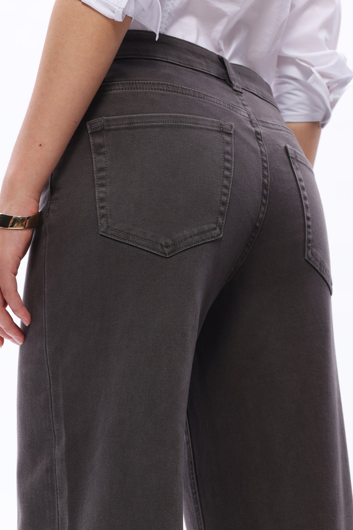 BAYEAS Bella Mid Rise Straight Pants Jeans