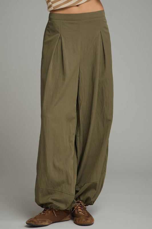 Olive pleat detail pant