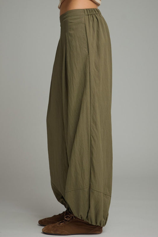 Olive pleat detail pant