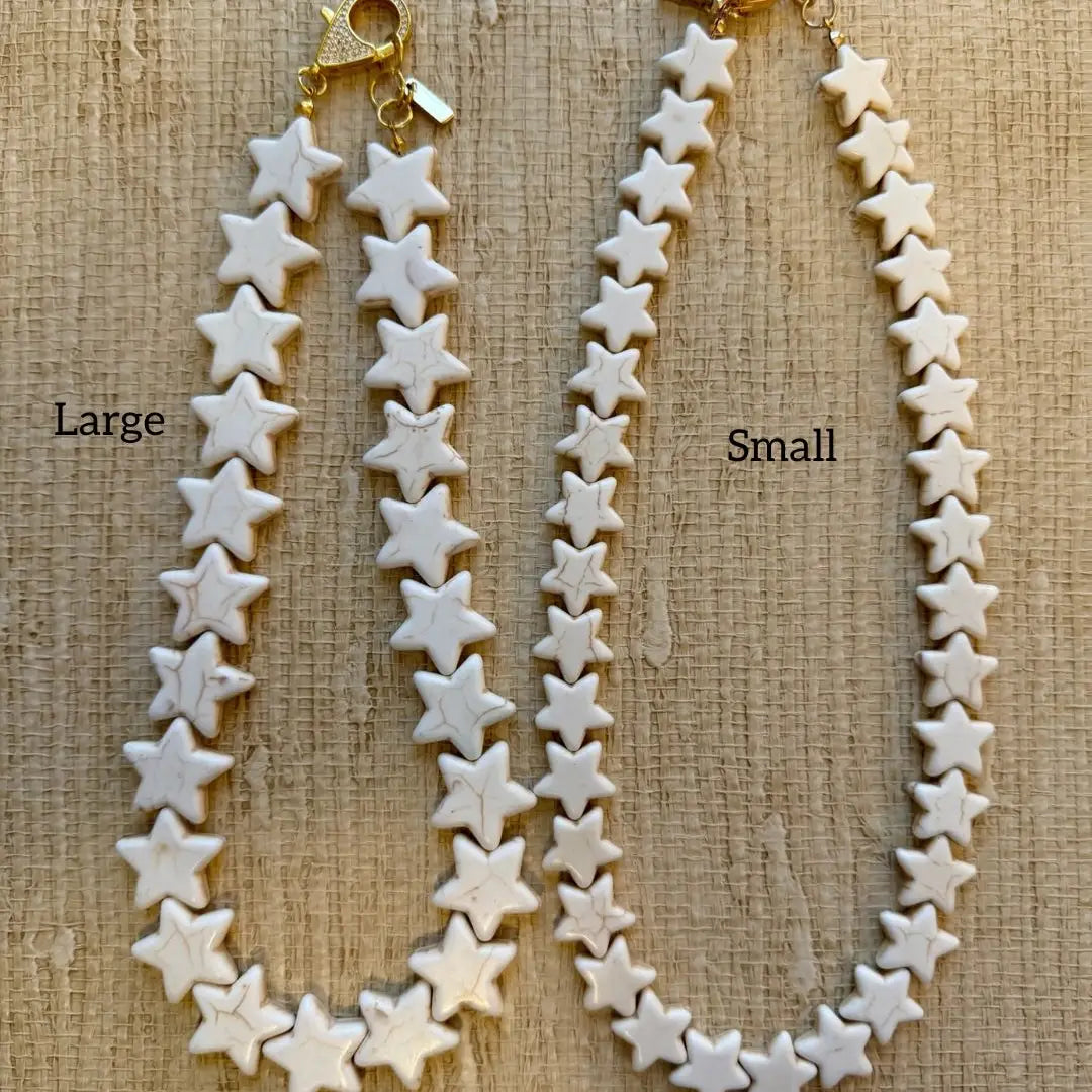 Small Coconut white star necklace
