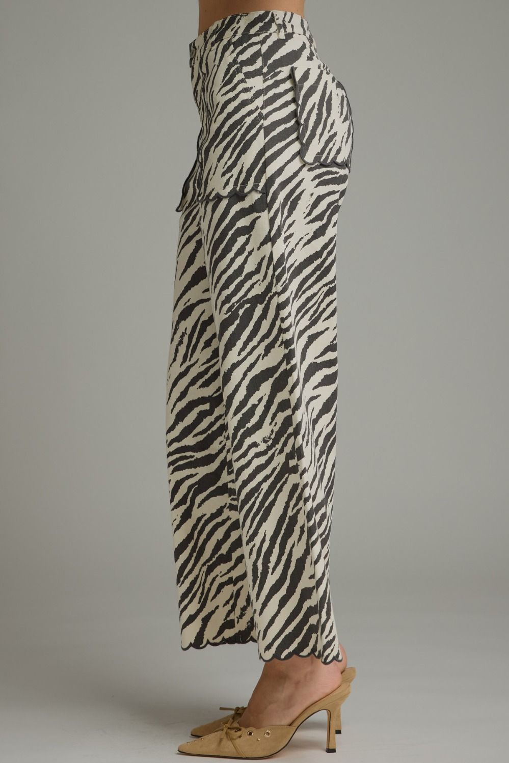 Zebra Print wide leg scallop trim pant